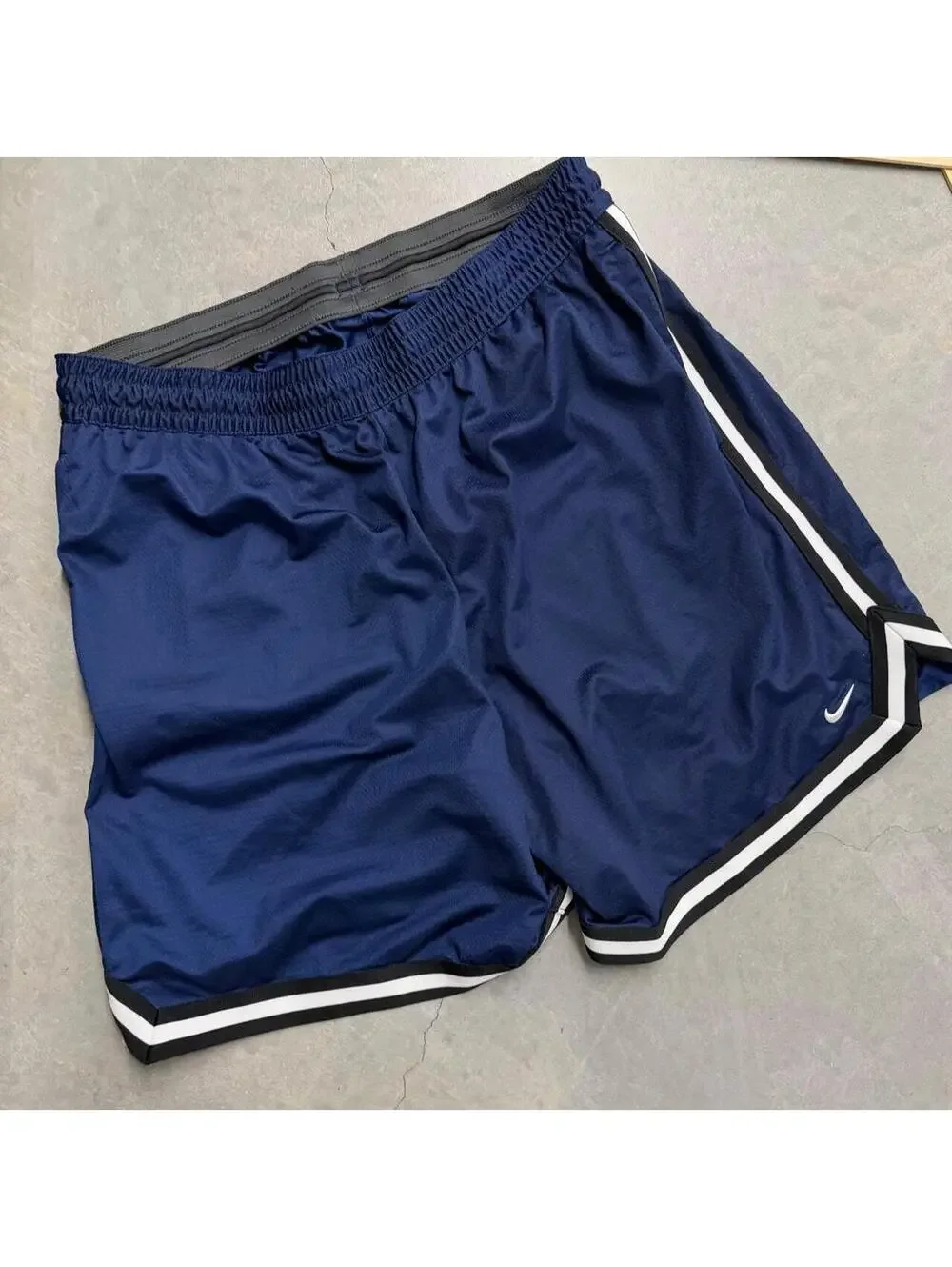 2000s Men's Nike Basketball Baggy Navy Black Athletic Training Shorts Sized XXL